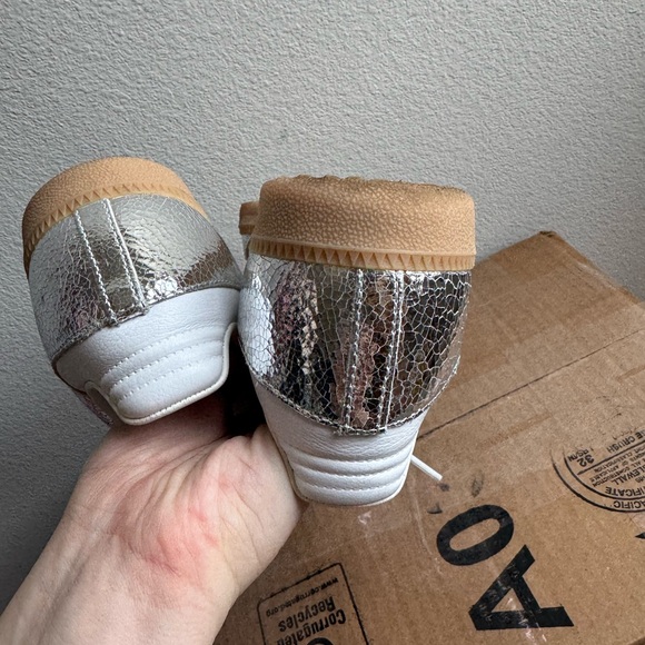 Adidas Samba OG Sneakers Silver Metallic Cloud White Core White Womens size 10 - Picture 6 of 9